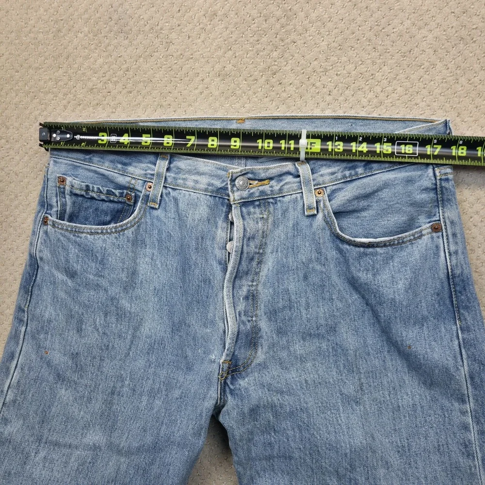 Vintage‎ Levi's 501 XX Jeans Men's W36 L30 Light Wash Button Fly Straight Leg